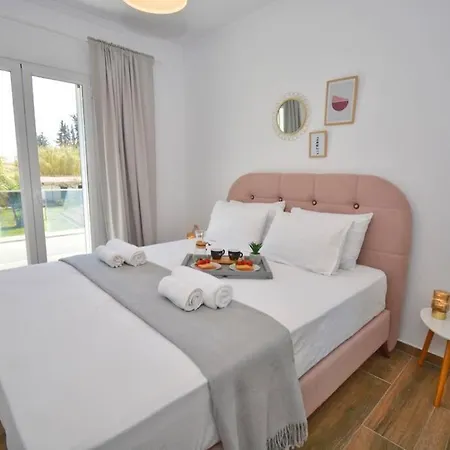 Deluxe White Apartment Potamos (Corfu)